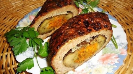 Закусочный тыквенный рулет с мясным фаршем