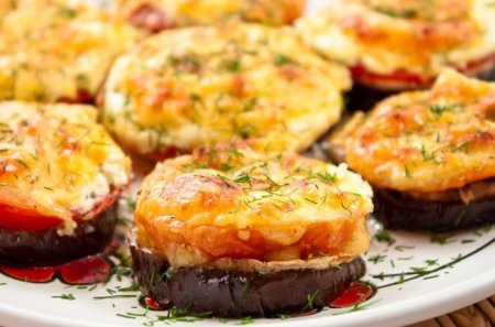 Запеканка с фаршем и картофелем