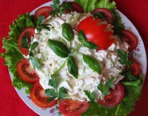 Cалат с курицей, яйцом и яблоком - фото Cалат с курицей, яйцом и яблоком