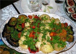 Деревенская закуска из овощей