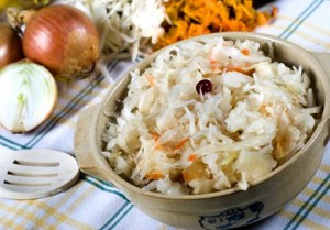 Домашняя заготовка капусты с орехами