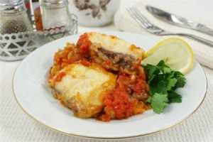 Филе голубой акулы тушеное с овощами