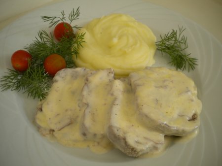Яблоки с орехами в мультиварке