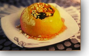 Запеканка с баклажанами и фаршем с соусом «бешамель»