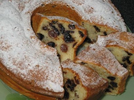 Йогуртовый кекс с черносливом