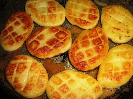 Котлеты картофельные с луком