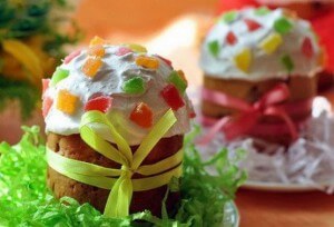 Кулич с цукатами