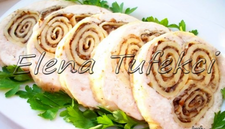 Куриный рулет с блинами