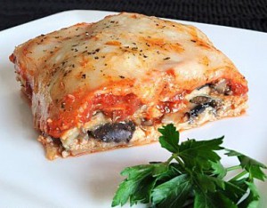 Лазанья с морепродуктами и грибами
