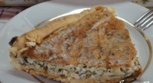 Пирог с морской капустой и рыбой