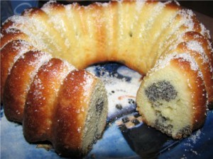 Лимонный кекс с маковой начинкой