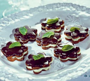Лоранский пирог с курицей, грибами и брокколи