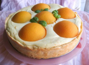 Необыкновенно нежный, ароматный и вкусный пирог с творогом и персиками