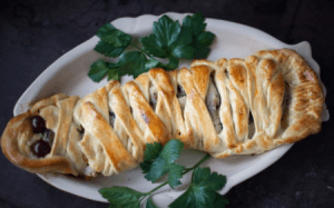 Пирог с брынзой и укропом