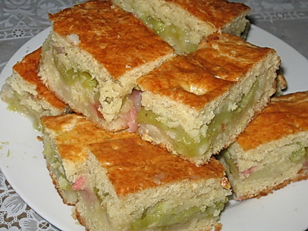 Песочный пирог с ревенем