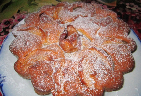 Пирог из бананов и яблок