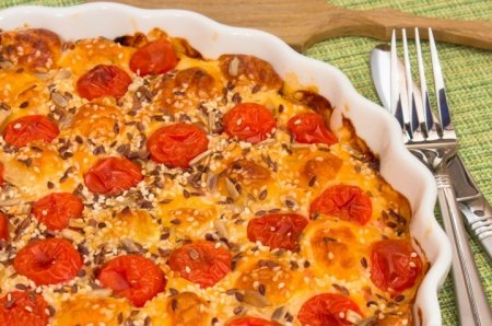 Мясные шарики с начинкой из фасоли и лука