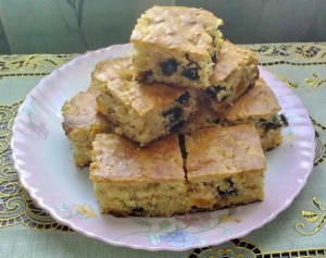 Пирог с овсяными хлопьями, черносливом и курагой