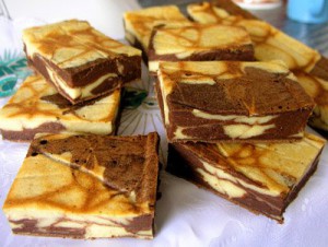 Пирожные с шоколадом и творогом