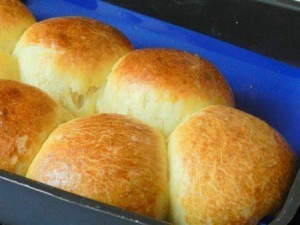 Пышные творожные булочки на дрожжах