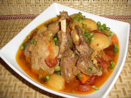 Рагу из свинины с яблоками