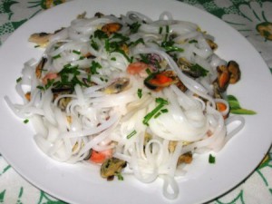 Рисовая лапша с морепродуктами