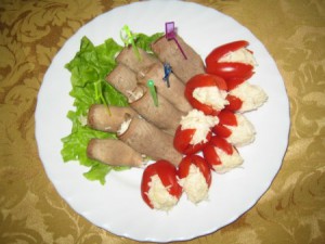 Рулет из говяжьего языка