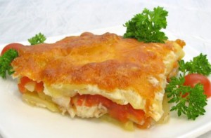 Рыба с картофелем, запеченные под майонезом