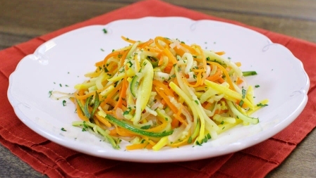 Салат из кабачков и моркови