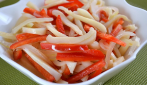 Салат из кальмаров и сладкого перца