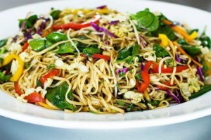 Салат из пекинской капусты с лапшой быстрого приготовления