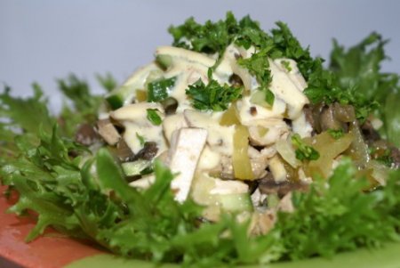 Салат из сельдерея с мясом