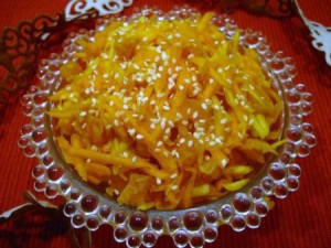 Салат из тыквы, яблок и кураги