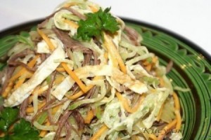 Салат из зелёной редьки с мясом