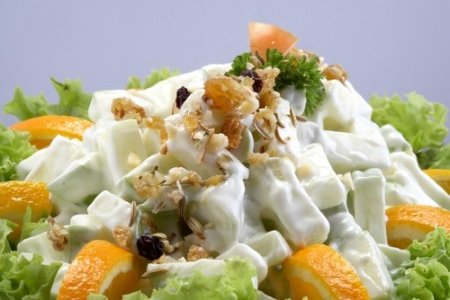 Салат с ананасом апельсинами и ветчиной