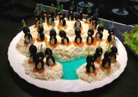 Салат с языком «пингвины на льдине»