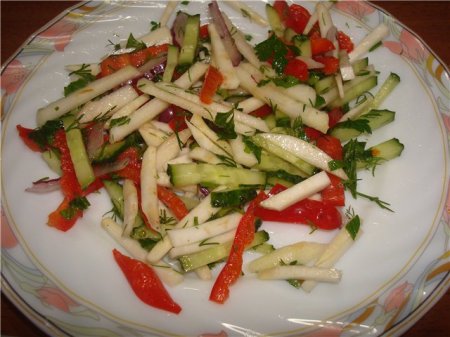 Салат с корнем сельдерея и яблоком