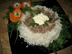 Салат с отварной свининой и дайконом