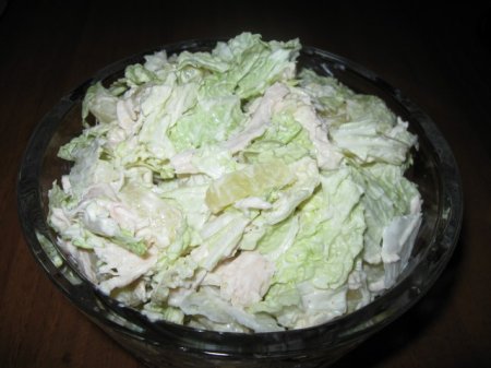 Салат с пекинской капустой и анансами
