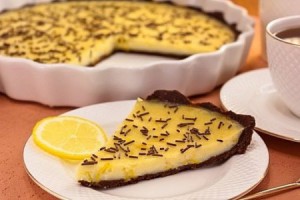 Шоколадный торт с лимонным кремом