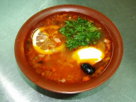 Солянка мясная сборная