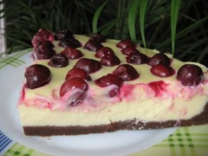 Тарт с творогом и вишней