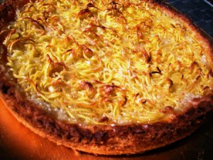 Торт с кудряшками
