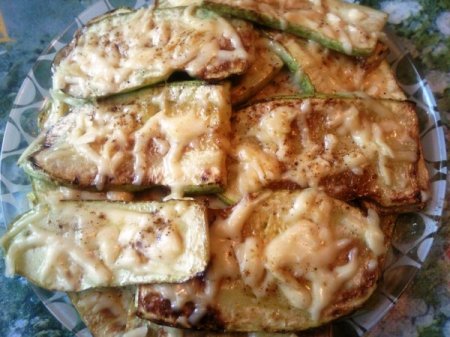 Жаренные кабачки с сыром